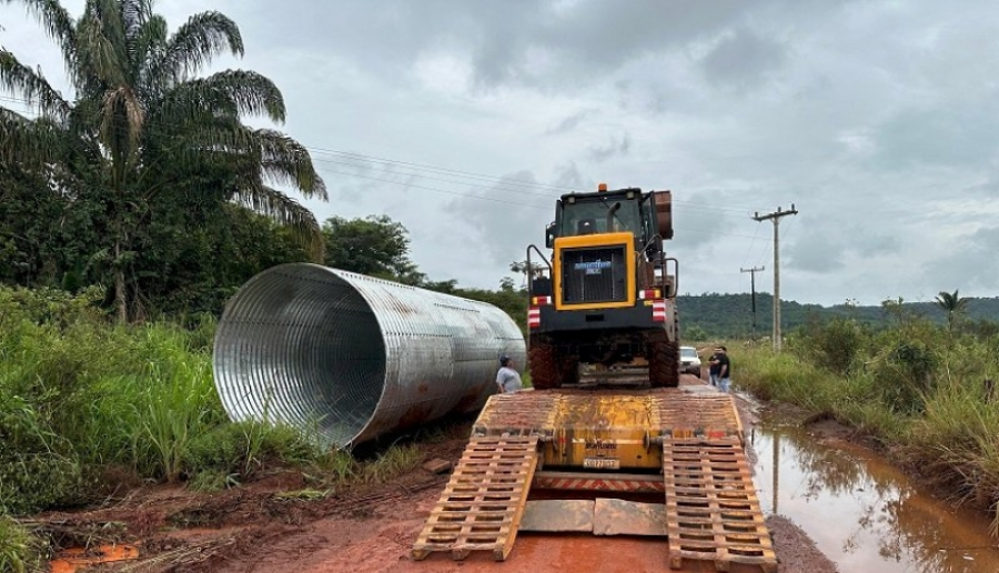 Secretaria de Obras avança na melhoria das estradas do Distrito União do Norte